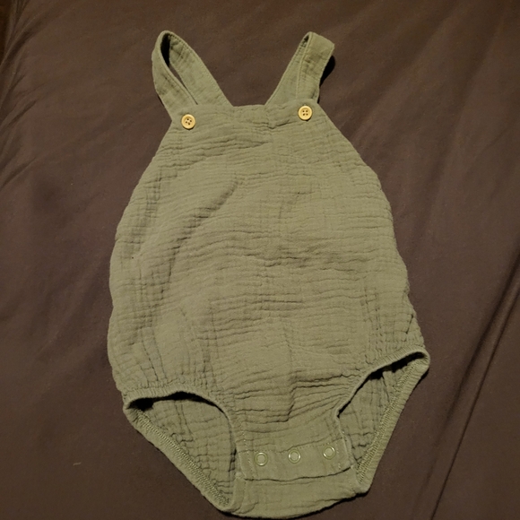 🖤SOLD🖤Organic cotton Neutral overalls little planet carters - Picture 5 of 6